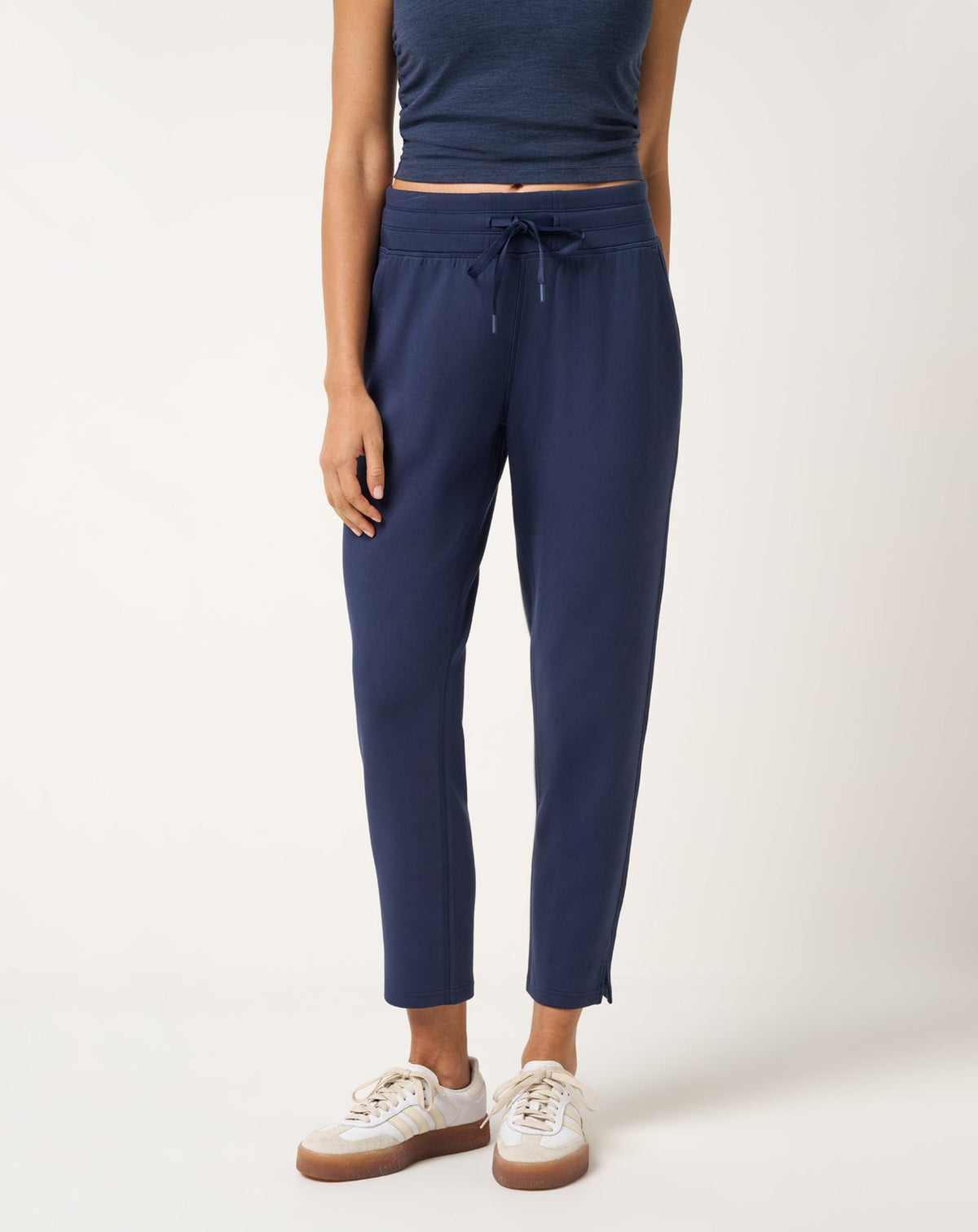 TravisMathew SkyLoft Soft Ankle Pant in Navy Blazer
