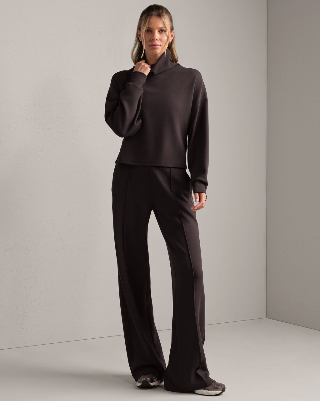 Rhone DreamGlow Mock Neck in Dark Espresso