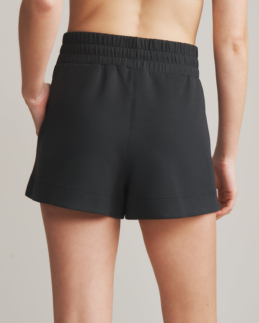 Rhone DreamGlow Short - 3" in Black