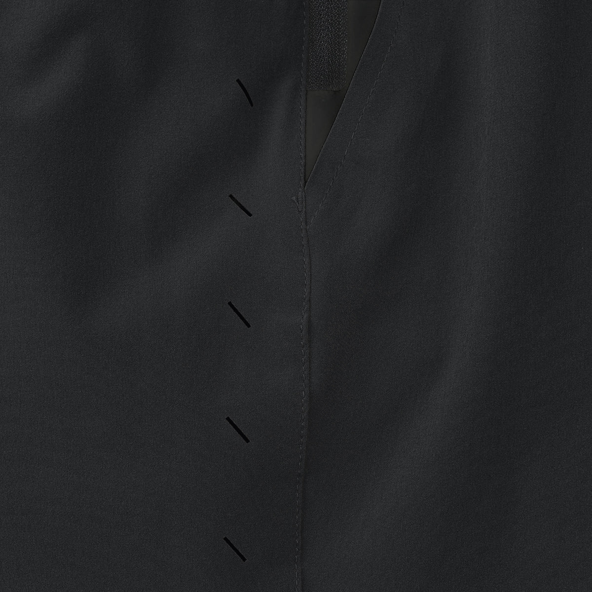 Ten Thousand Interval Short 7" Lined in Black