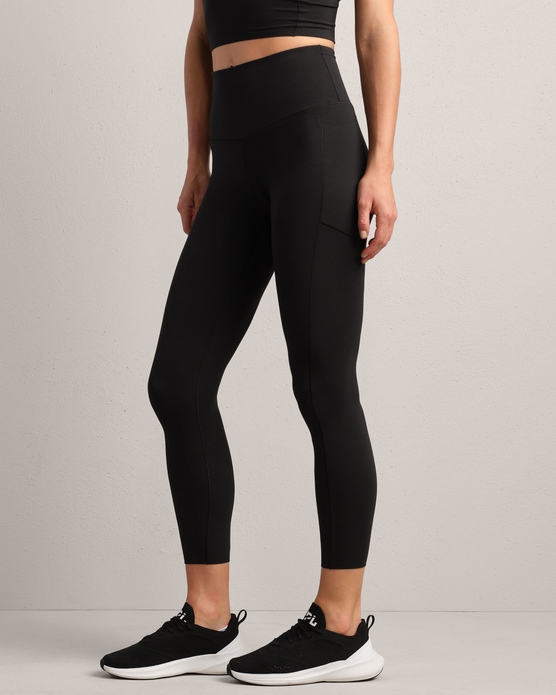 Rhone Revive 7/8 Pocket Legging in Black
