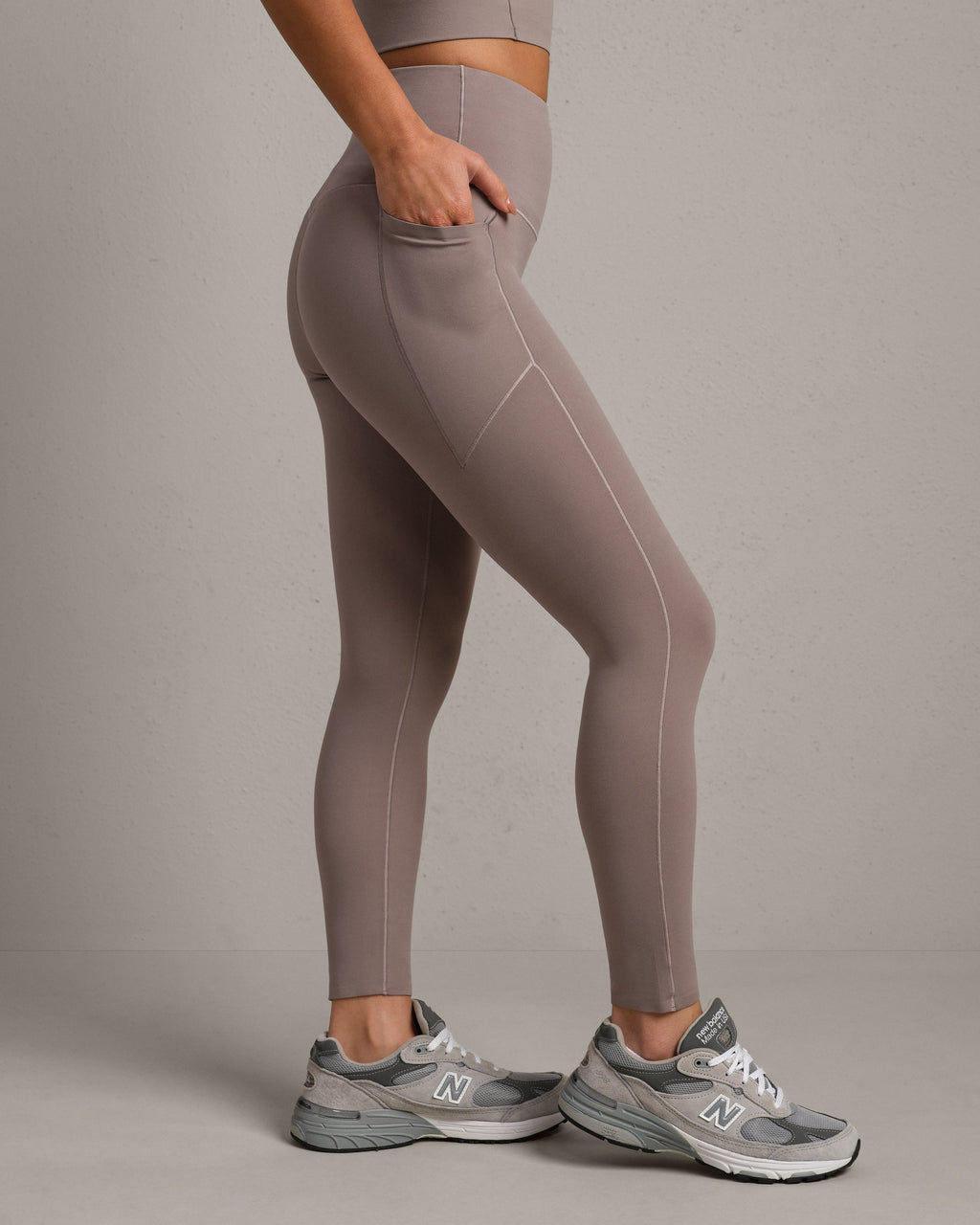 Rhone Revive 7/8 Pocket Legging in Smokey Taupe