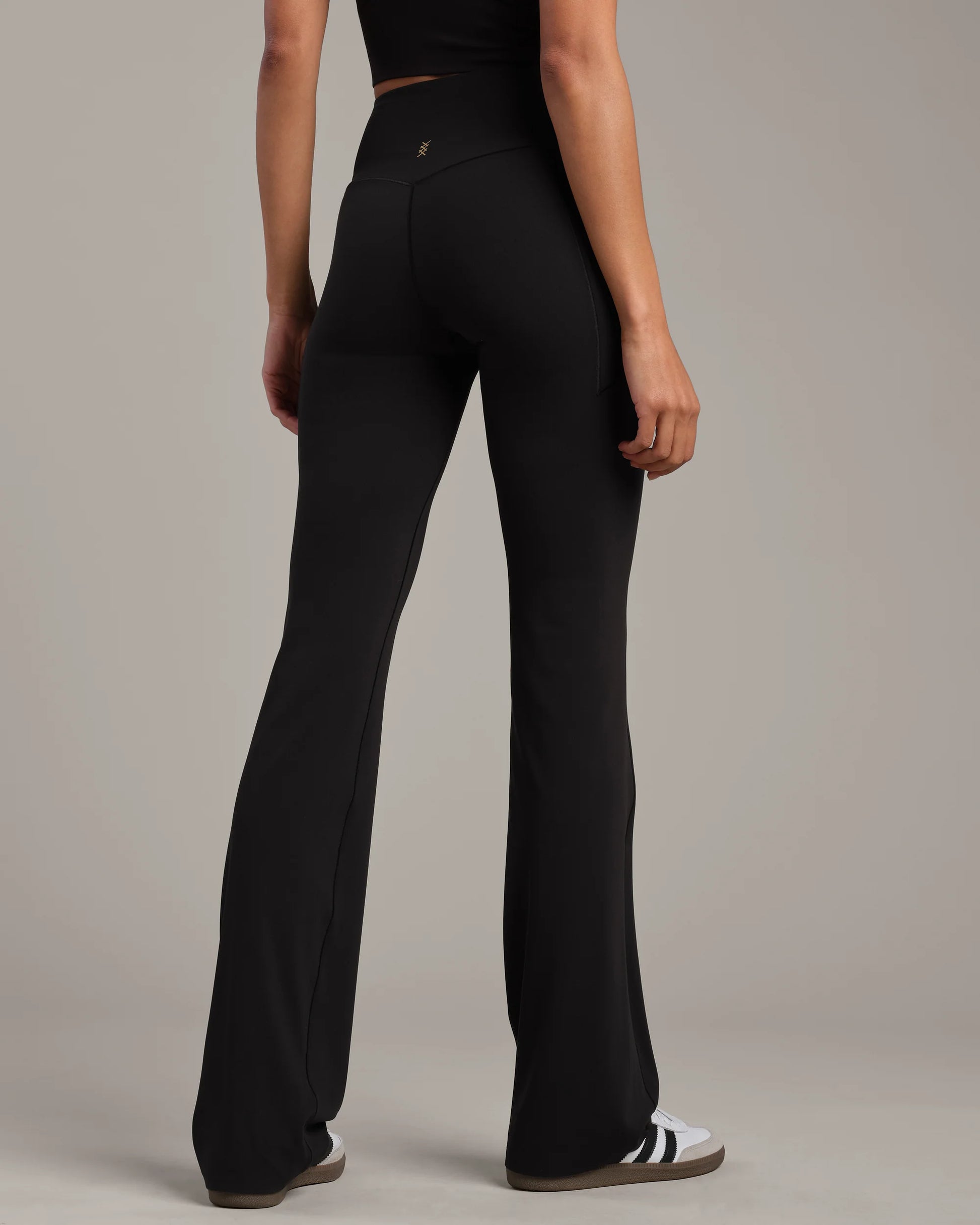 Revive Flare Legging