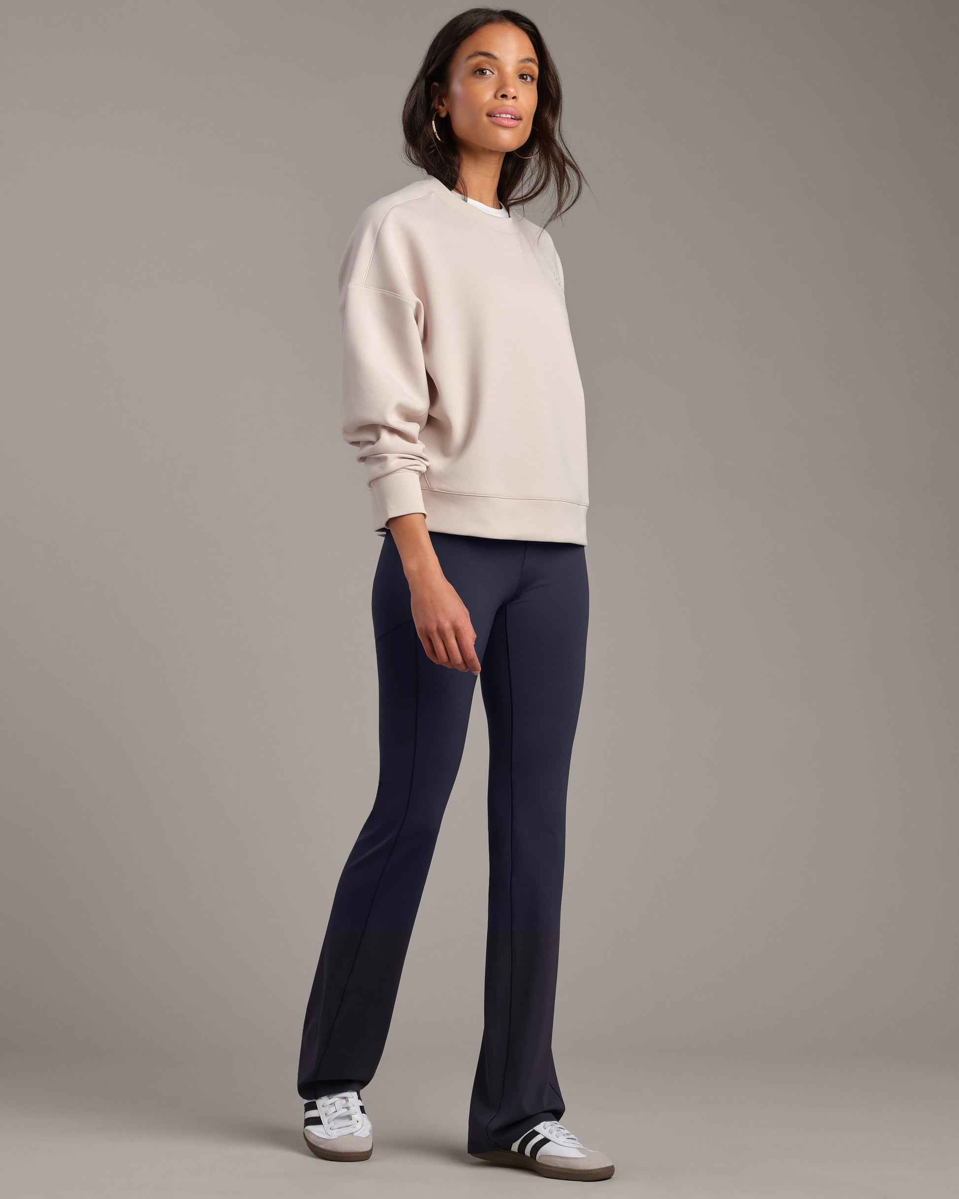 Rhone Revive Flare Legging in Navy Blue
