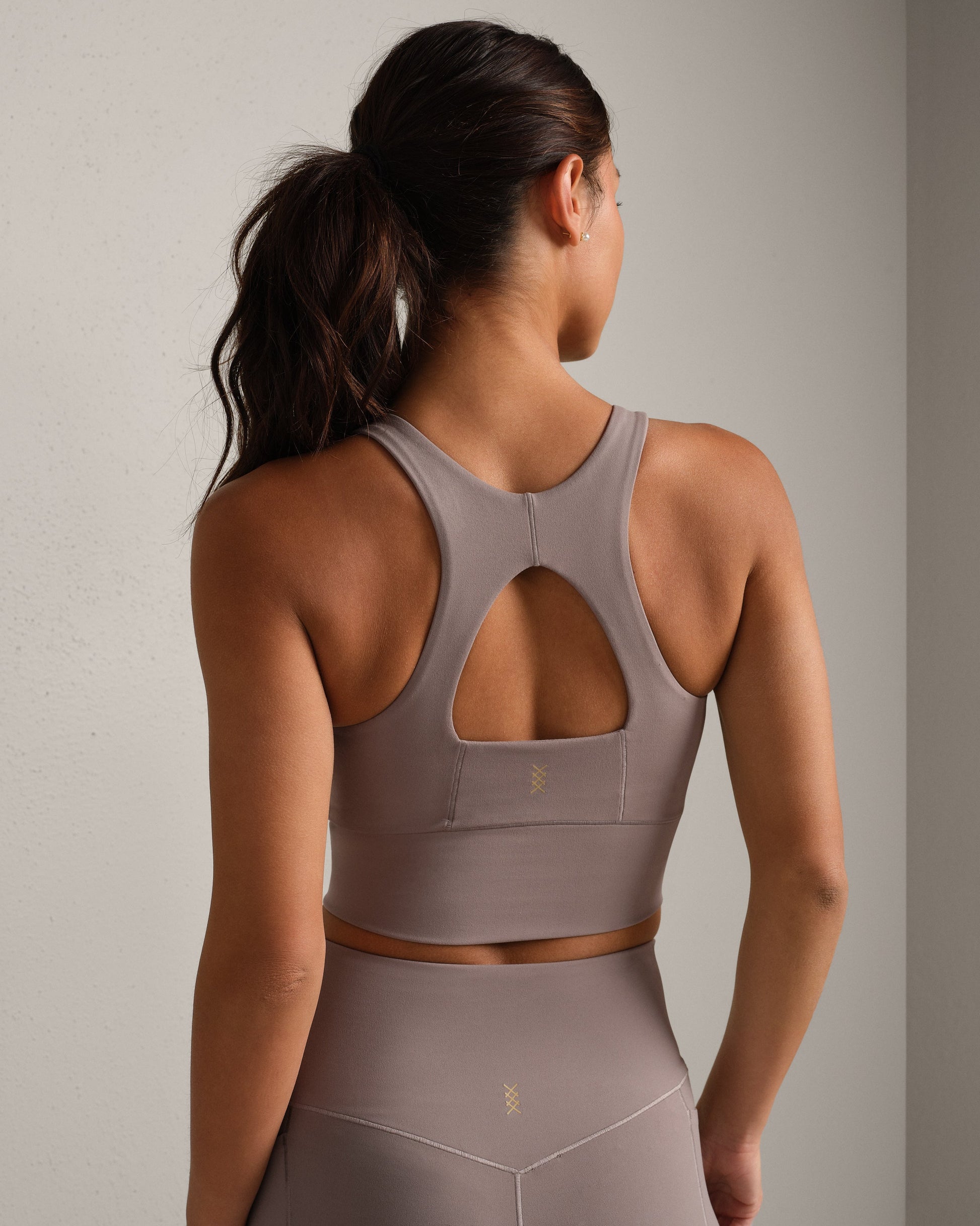 Rhone Revive Scoop Longline Bra in Smokey Taupe