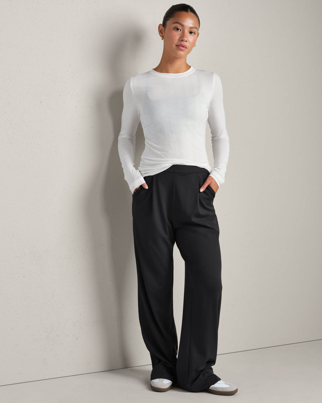 Rhone Revive Trouser in Black