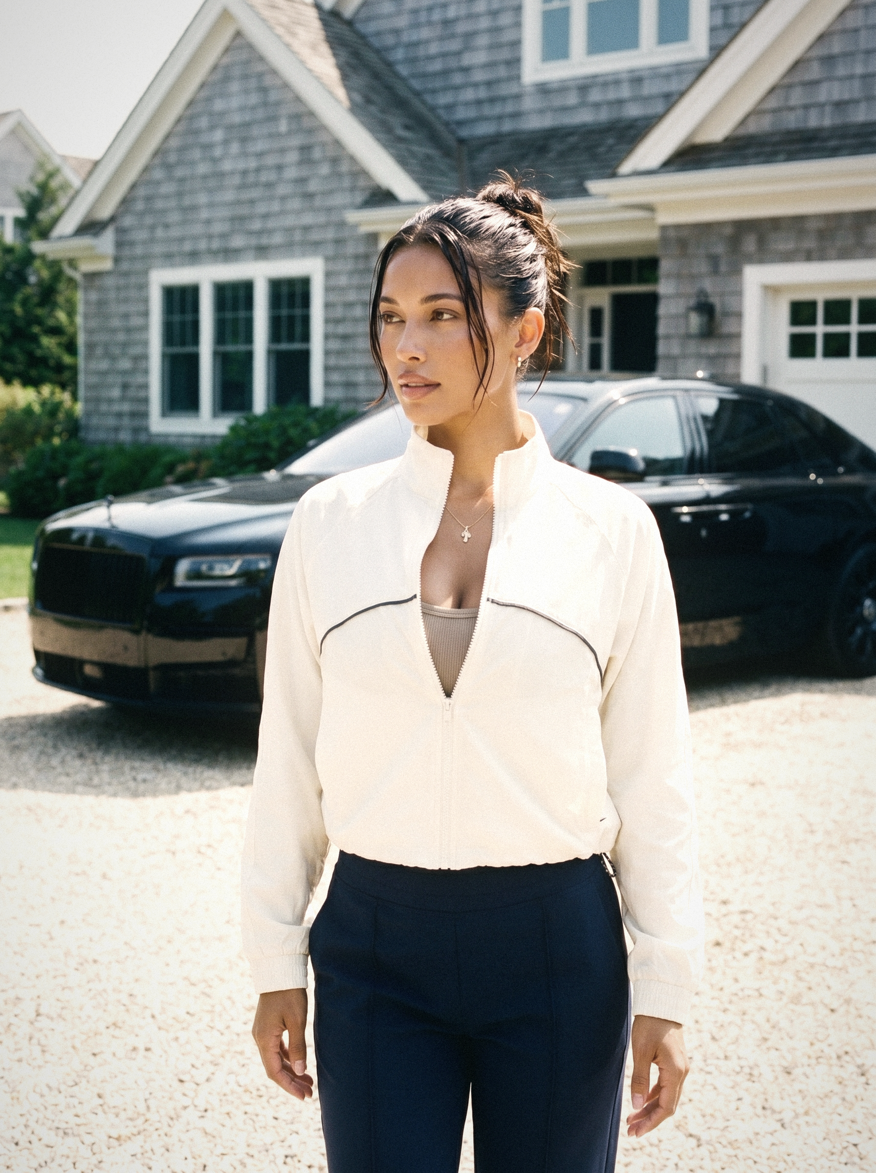hamptons-women-forte-nicole-cropped-jacket-ecru-rolls-royce-sienna-v1