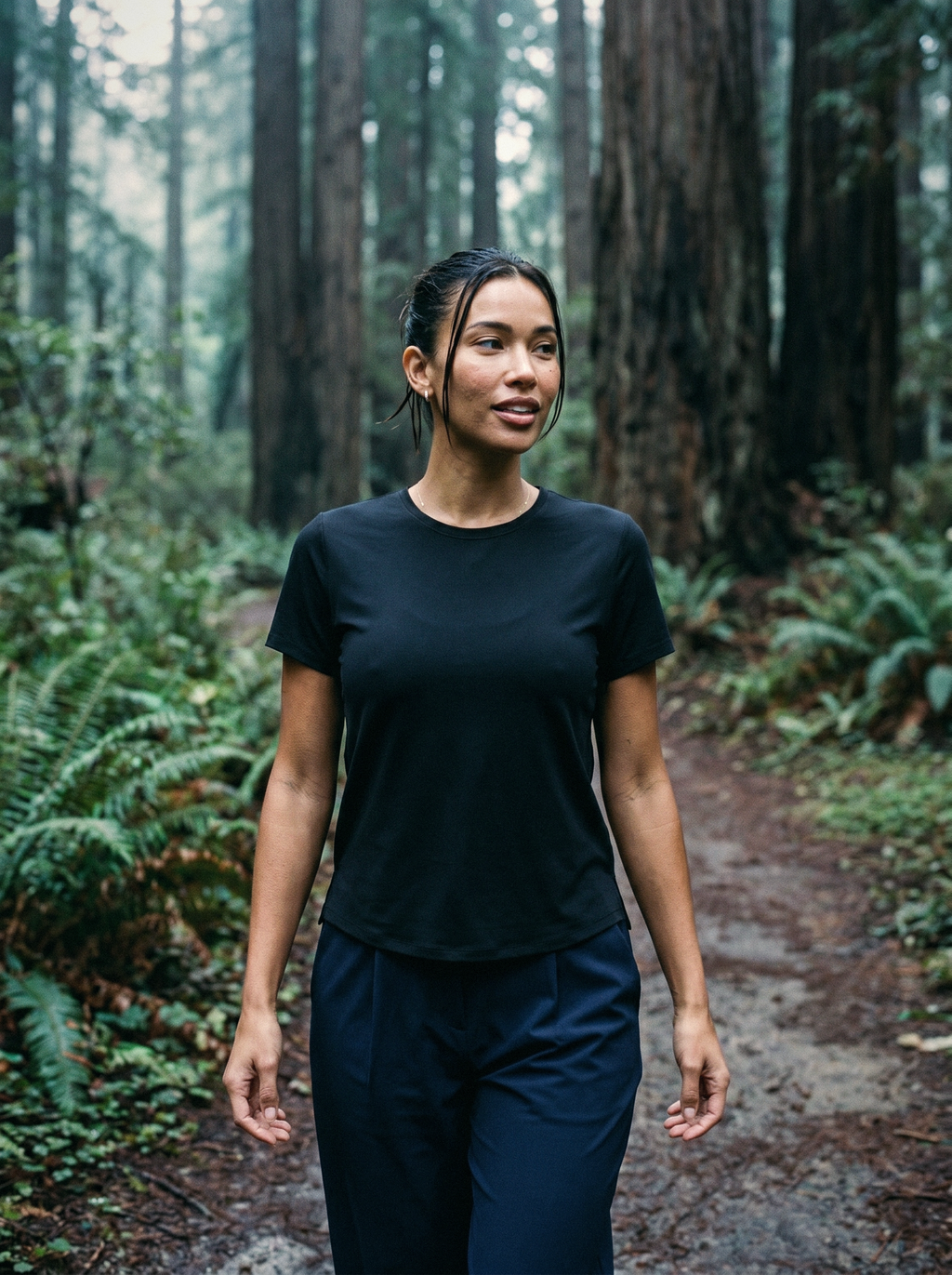 pnw-women-rhone-serene-tee-black-redwoods-sienna-v1