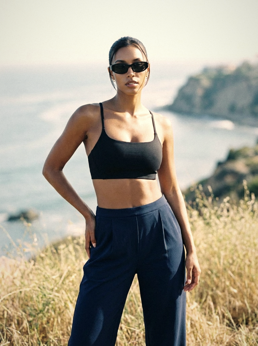 socal-women-rhone-revive-trouser-navy-sienna-v1